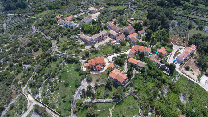 All tourist facilities are nearby, Apartments Casper Veli Lošinj